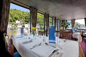 Amadeus River Cruises 11 AMADEUS Restaurant.jpg
